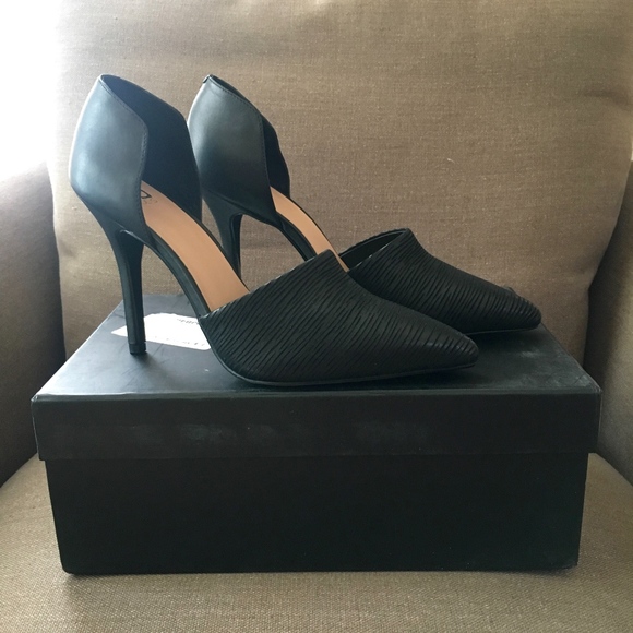 Joe's Jeans Shoes - Joe's Jeans Black Hero D'ORsay Pump Size 8 or 8.5